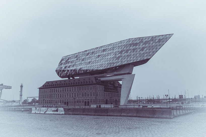 Hafenhaus Antwerpen von Kristof Mentens