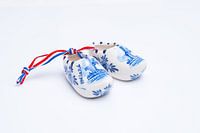 Sabots hollandais en porcelaine décorative bleue de Delft