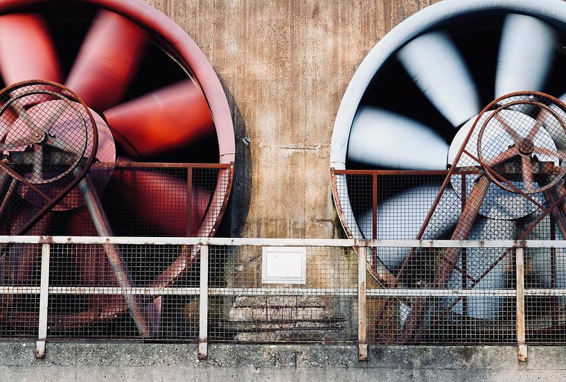 Ventilation system at a disused blast furnace by HGU Foto