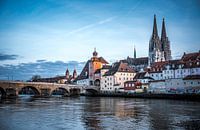 Regensburg am Abend Steinerne Brücke, Dom und Donau bei Nacht