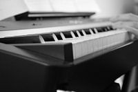 Piano in black and white