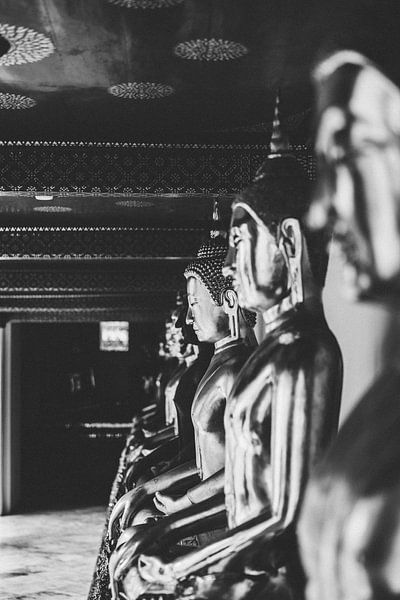 Wat Pho: The Spiritual Heart of Bangkok with the Reclining Buddha by Ken Tempelers