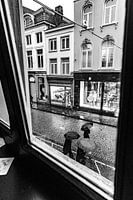 Triptychon: Regenschirme auf der Straße (2 von 3)