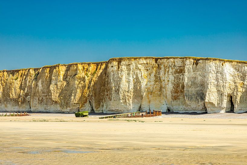 Abendlicher Strandspaziergang in der wunderschönen Normandie bei Saint-Aubin-Sur-Mer - Frankreich von Oliver Hlavaty