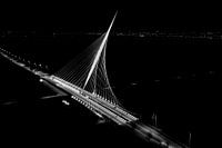 Luchtfoto van de Calatrava brug, de Harp, in Nieuw-Vennep
