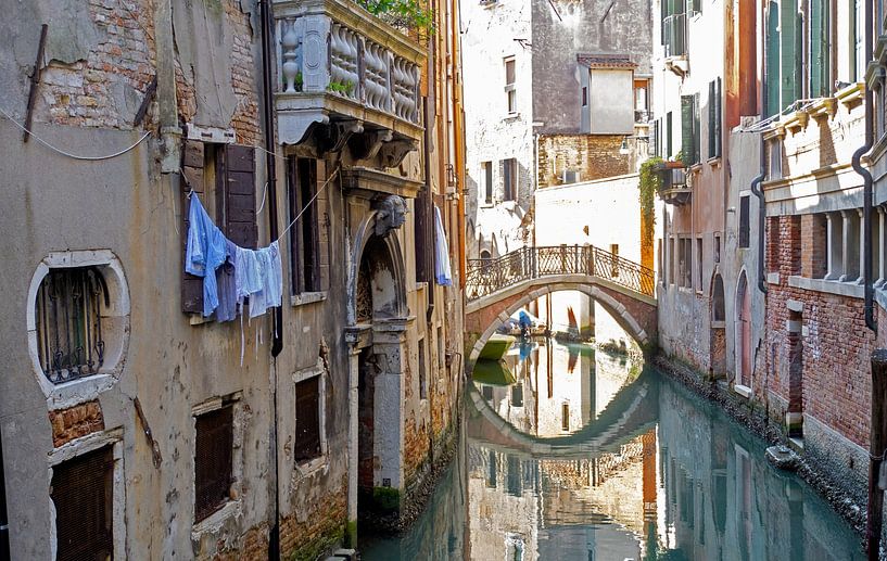 Pont sur un canal à Venise par JGS-DigitalArt