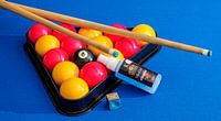 Billardtisch mit Kugel