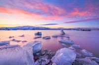 Der Eisschollensee Jökulsárlón in Island während einer schönen