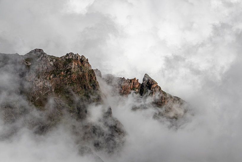 Minimalisme au-dessus des nuages | Pico do Areeiro | Madère | Paysage par Daan Duvillier | Dsquared Photography