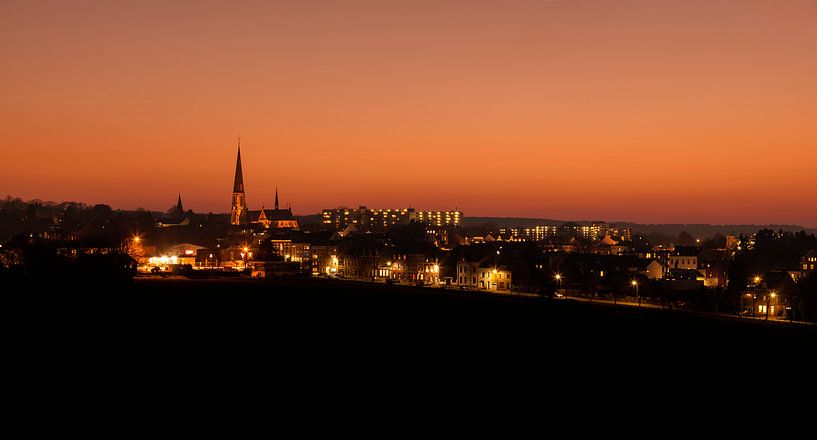Zonsondergang bij grensdorpje Vaals von John Kreukniet