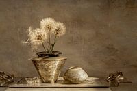 Stilleven met pluizenbollen.