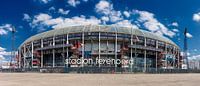 Stade Feijenoord ou De Kuip. Panorama en couleur.