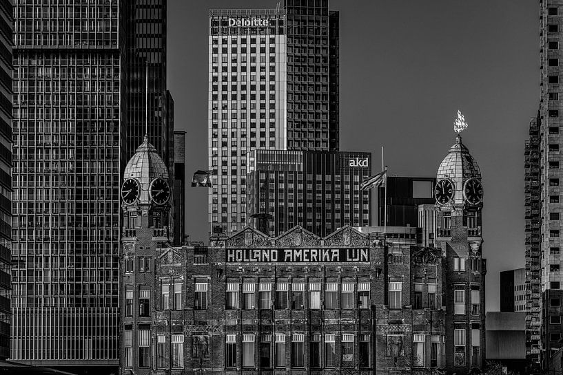 Rotterdam Hotel New York in black and white by U&U Art