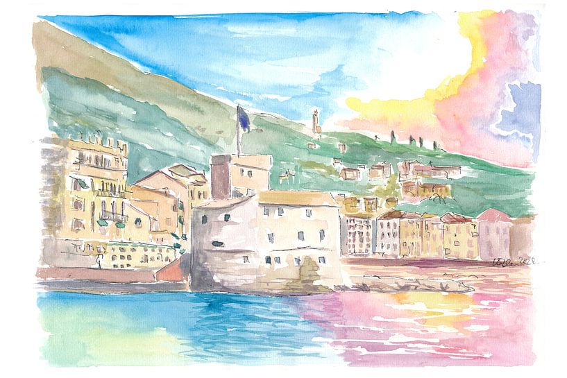 Strandpromenade von Rapallo mit Hafenburg und Sonnenspiegelungen von Markus Bleichner