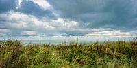 Dreigende Lucht boven Zee gezien vanaf het duin