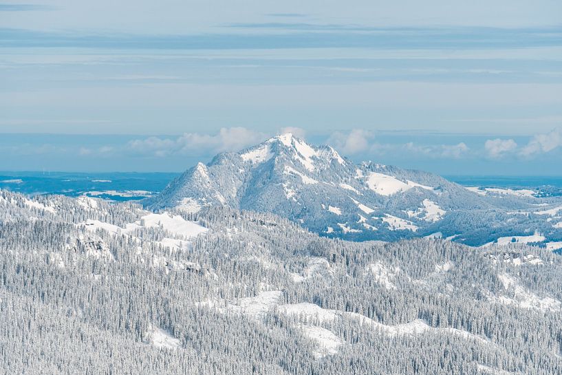 Grünten in winter dress with snow by Leo Schindzielorz
