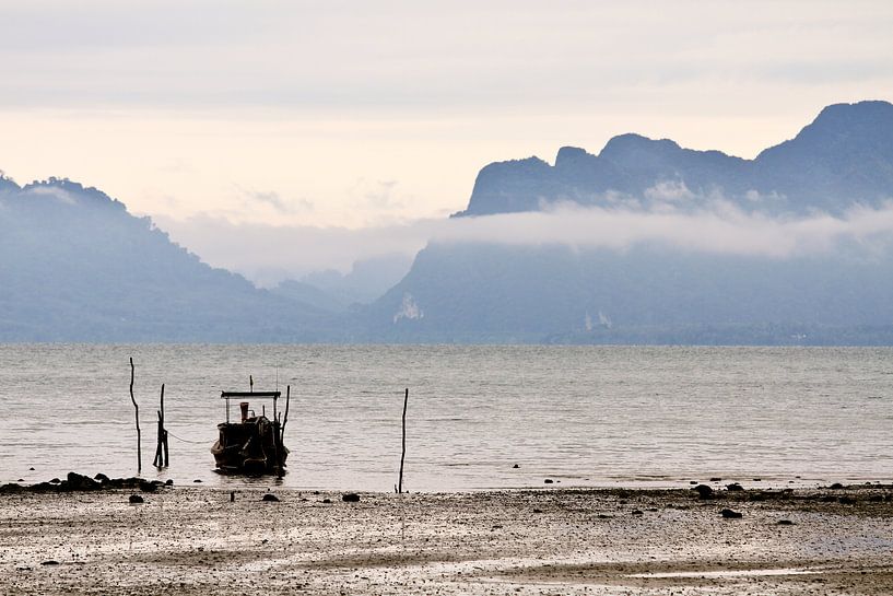 Rainy atmosphere aug Koh Yao Noi by Levent Weber