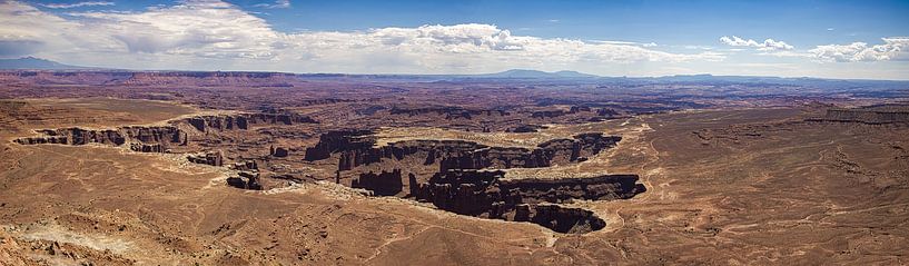 Canyonlands National Park by Gert Hilbink