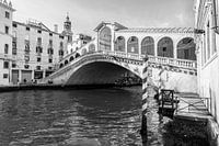 Rialto Brücke Venedig schwarz und weiß