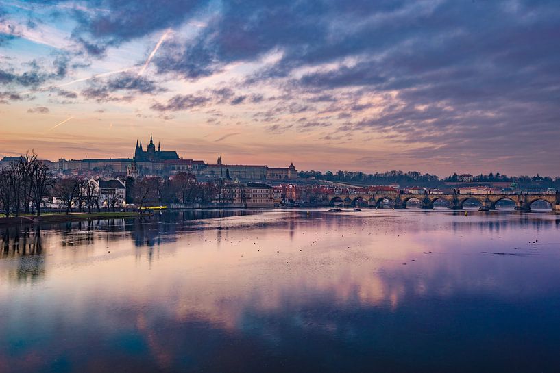 Karlsbrücke bei Sonnenaufgang von Ronne Vinkx
