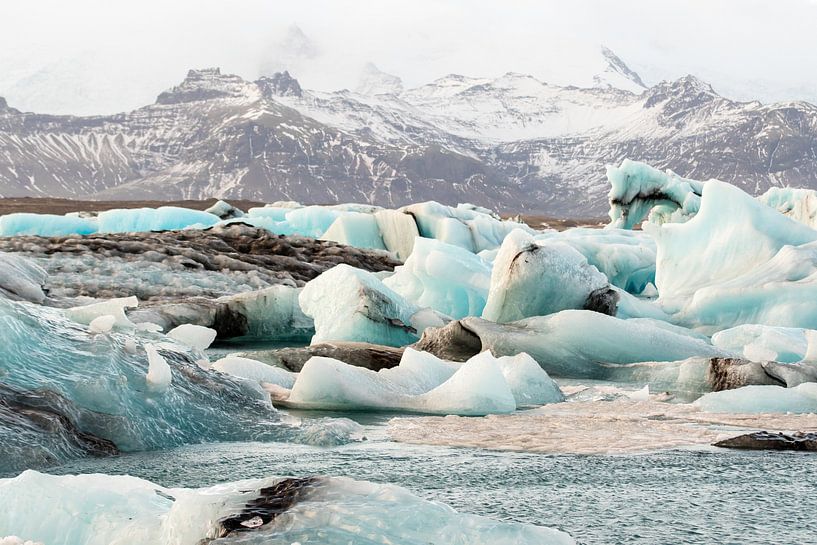 Jökulsárlón glacial lake in Iceland by Marcel Alsemgeest