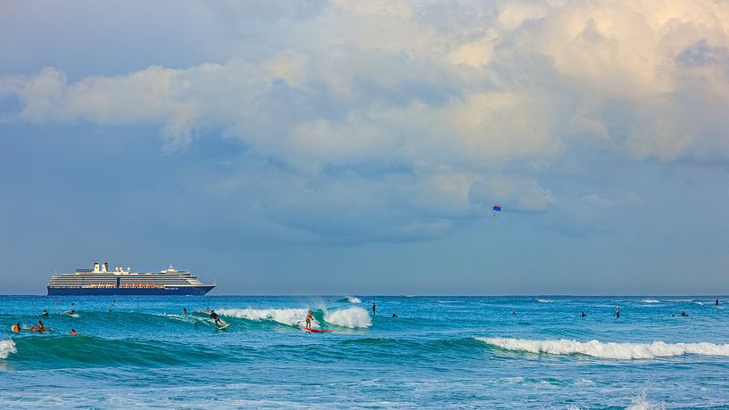 Waikiki Beach und die Holland America Line von Henk Meijer Photography
