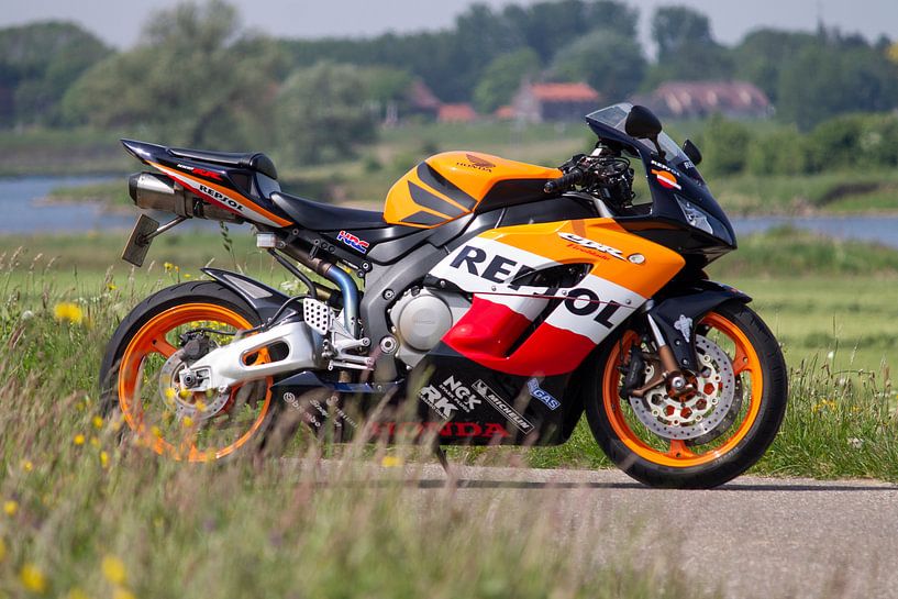 Honda Fireblade Repsol motorcycle by Joost Winkens