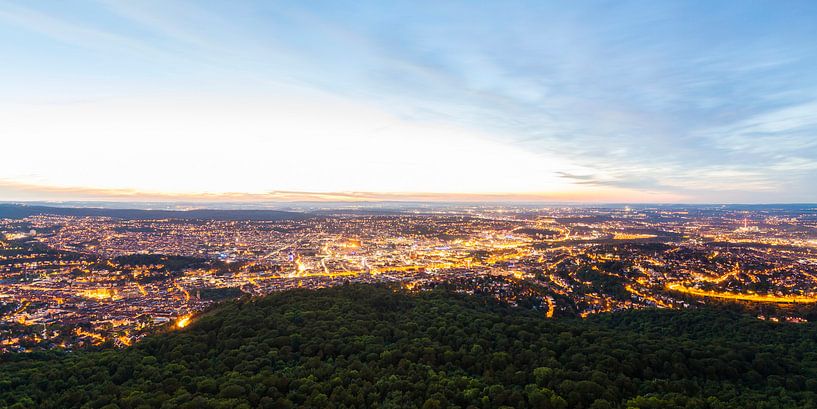 Vue de nuit de Stuttgart par Werner Dieterich