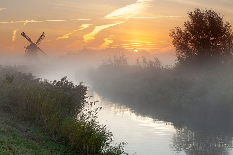 Nebel an der Noordermolen von Ron Buist
