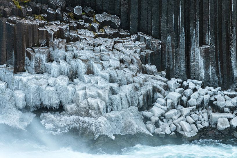 Frozen basalt columns of the Aldeyjarfoss by Gerry van Roosmalen