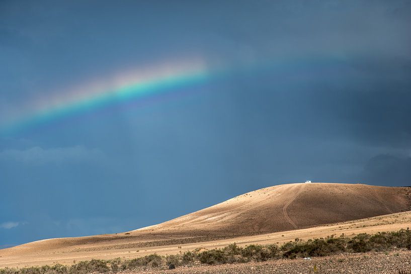 Arc-en-ciel sur l'île de Lanzarote, dans l'archipel hispano-canarien par Harrie Muis