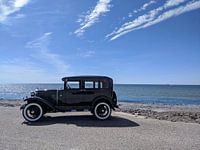 Oldtimer au bord de la mer
