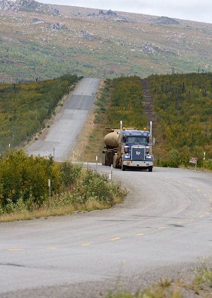 Truck op de Dalton highway von Menno Schaefer