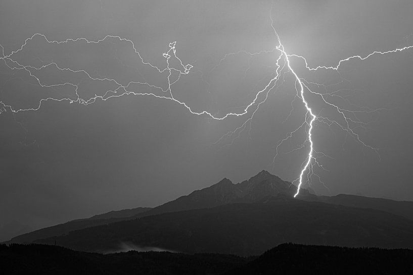 Les orages dans les Alpes en noir et blanc par Hidde Hageman