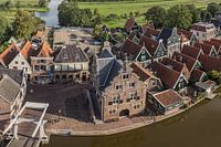 Raadhuis van De Rijp uit de lucht