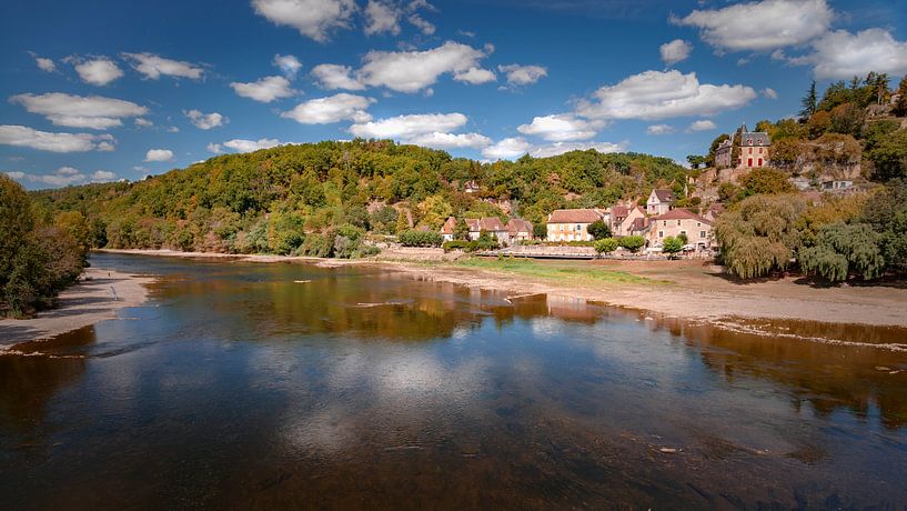 Limeuil sur la Dordogne par Jan van der Knaap