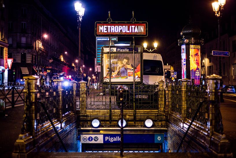 Frankreich Metro "Pigalle" von Charles Poorter