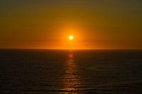 Ruhiger Ozean: Ozean-Sonnenuntergang