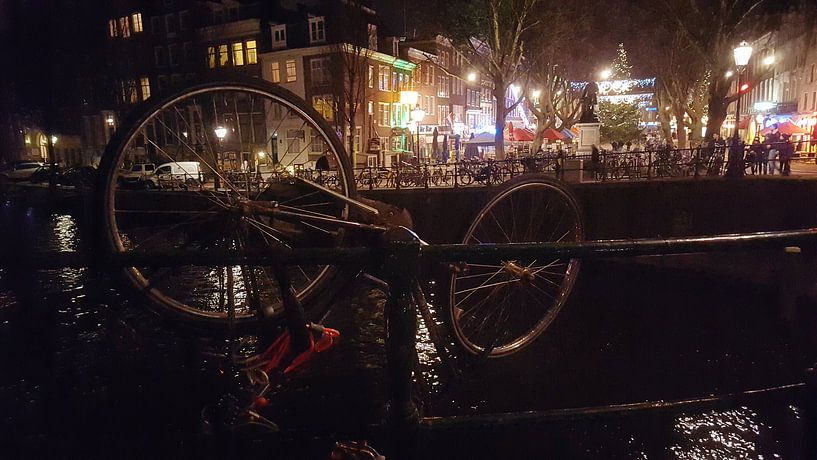 Upside down  par Elise Croese