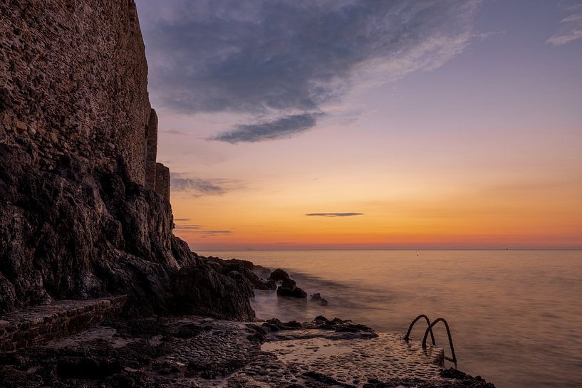 Morning dive in Monemvasia by HylkoPhoto