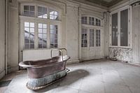 Copper bath in abandoned bathhouse