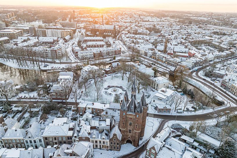 Das alte Tor von Zwolle Sassenpoort an einem kalten Wintermorgen von Sjoerd van der Wal Fotografie