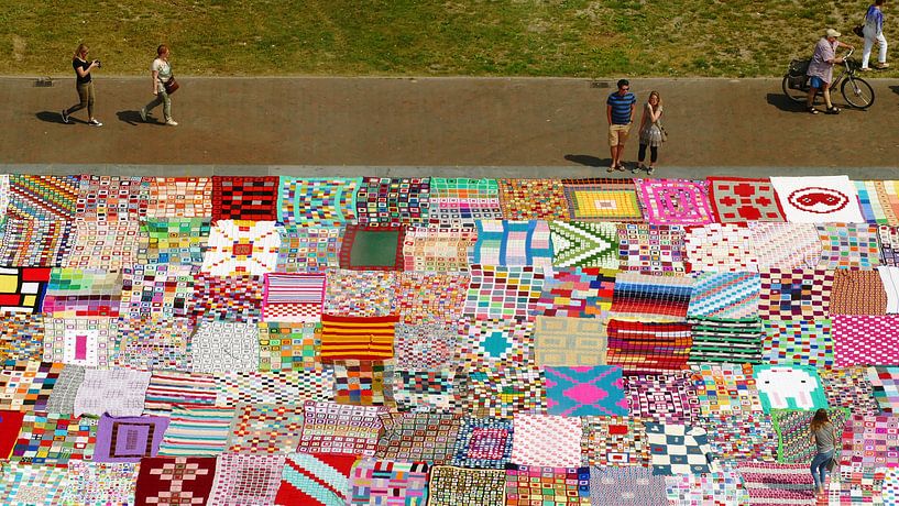 Haakkleed tapijt van R. Khoenie
