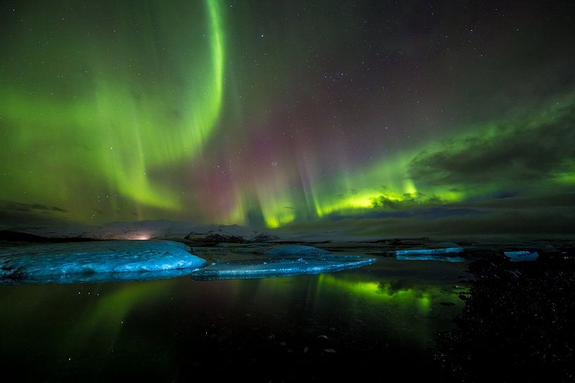 Eisberge mit Nordlichtern, Jökulsárlón (Island) von Prachtt
