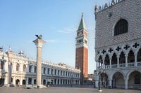Venedig, Glockenturm San Marco und Dogenpalast. Italien