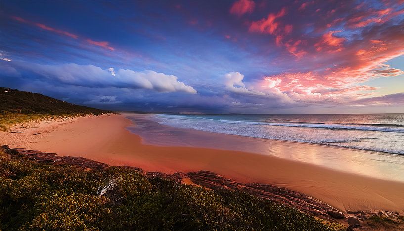 Beach with sunset by Mustafa Kurnaz