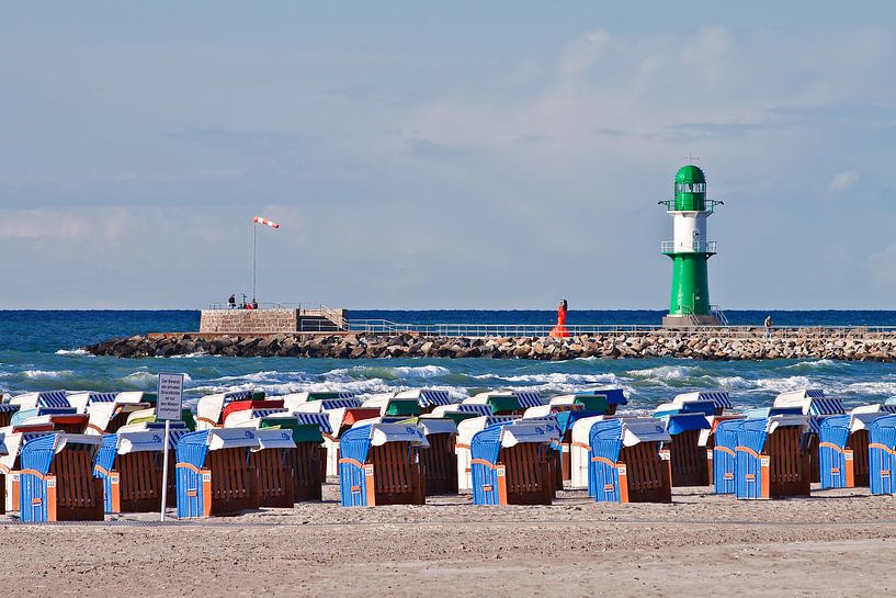 Am Strand von Warnemünde van Rico Ködder