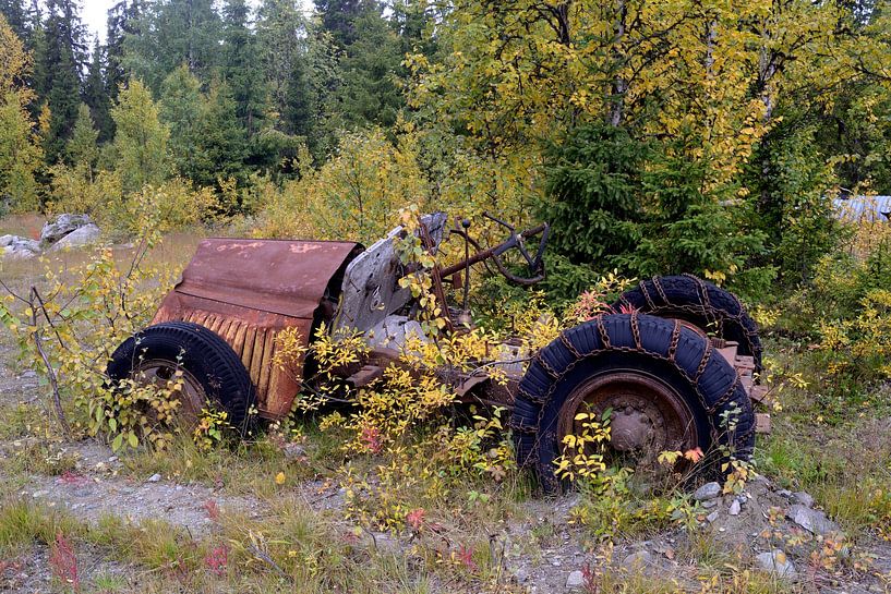 verrottetes Auto von Nick Wendt