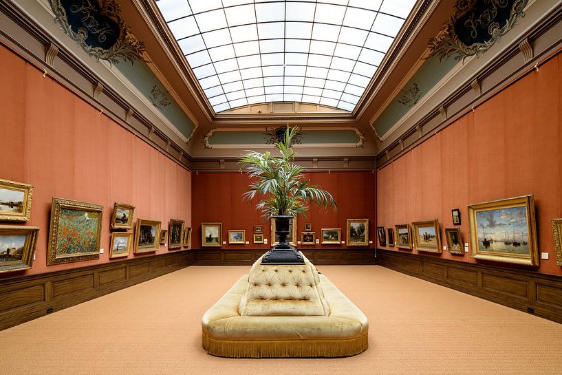 Reclining paintings room - Teylers Museum by Teylers Museum