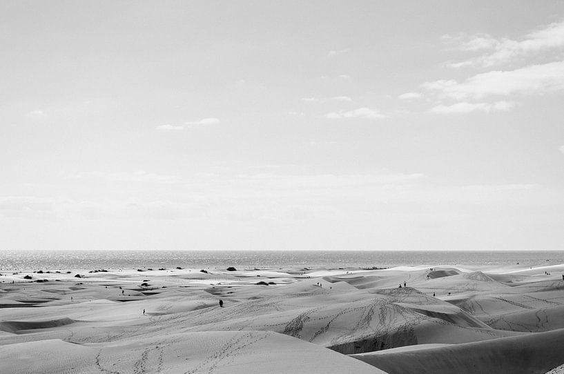 Maspalomas Beach Vintage Schwarzweiß von Nick van Dijk